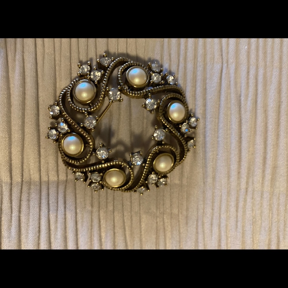 Vintage MONET Brooch